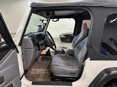 1997 Jeep Wrangler Sport 2dr 5-speed Manual - Photo 17 - Portland, OR 97220