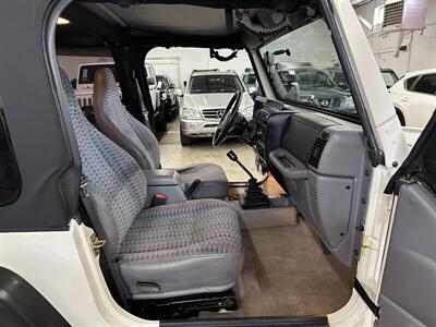 1997 Jeep Wrangler Sport 2dr 5-speed Manual - Photo 18 - Portland, OR 97220