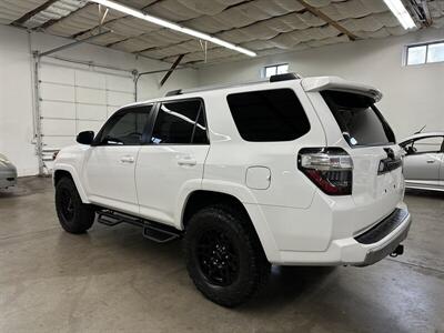 2016 Toyota 4Runner Trail  TRD - Photo 5 - Portland, OR 97220