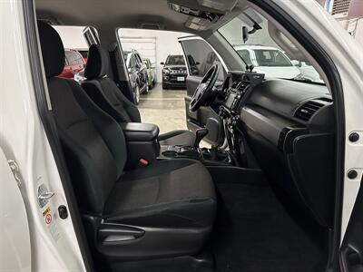 2016 Toyota 4Runner Trail  TRD - Photo 18 - Portland, OR 97220