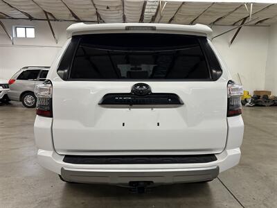 2016 Toyota 4Runner Trail  TRD - Photo 4 - Portland, OR 97220