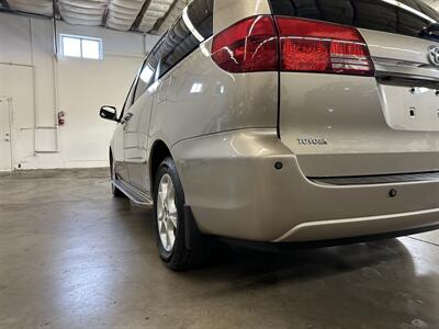 2004 Toyota Sienna XLE Limited 7 Passenger   - Photo 43 - Portland, OR 97220