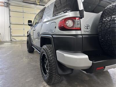 2012 Toyota FJ Cruiser   - Photo 37 - Portland, OR 97220