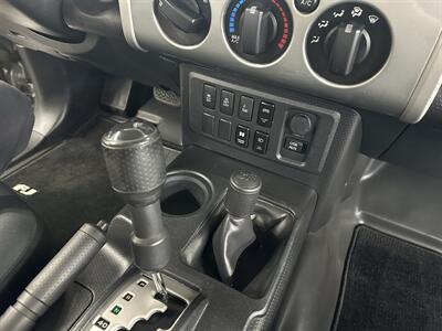 2012 Toyota FJ Cruiser   - Photo 20 - Portland, OR 97220
