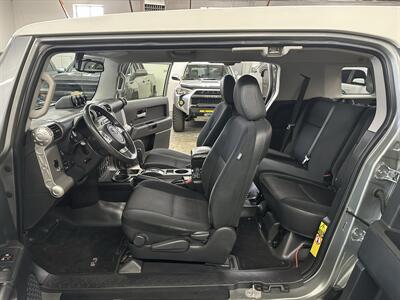 2012 Toyota FJ Cruiser   - Photo 29 - Portland, OR 97220