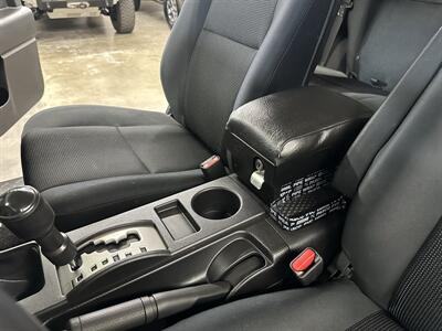2012 Toyota FJ Cruiser   - Photo 26 - Portland, OR 97220