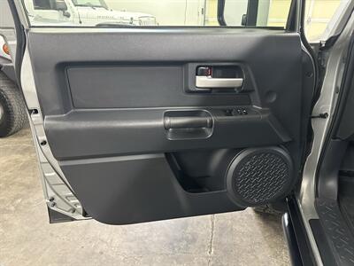2012 Toyota FJ Cruiser   - Photo 25 - Portland, OR 97220
