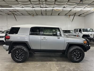 2012 Toyota FJ Cruiser   - Photo 2 - Portland, OR 97220