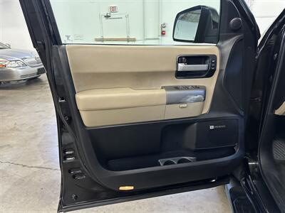 2016 Toyota Sequoia Limited  1-Owner - Photo 25 - Portland, OR 97220