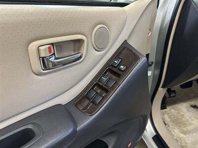 2003 Toyota Highlander LIMITED  AWD - Photo 26 - Portland, OR 97220