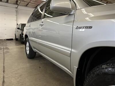2003 Toyota Highlander LIMITED  AWD - Photo 38 - Portland, OR 97220