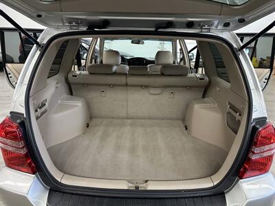 2003 Toyota Highlander LIMITED  AWD - Photo 18 - Portland, OR 97220