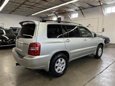 2003 Toyota Highlander LIMITED  AWD - Photo 3 - Portland, OR 97220