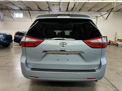 2015 Toyota Sienna XLE 7-Passenger   - Photo 4 - Portland, OR 97220