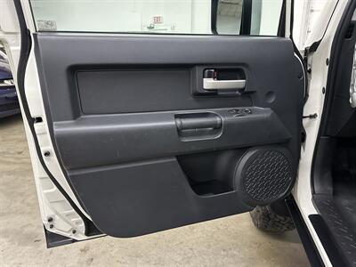 2010 Toyota FJ Cruiser  1-Owner - Photo 25 - Portland, OR 97220