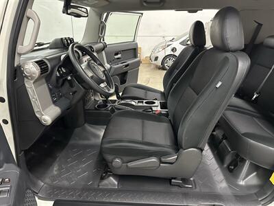 2010 Toyota FJ Cruiser  1-Owner - Photo 31 - Portland, OR 97220