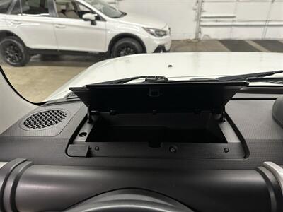 2010 Toyota FJ Cruiser  1-Owner - Photo 29 - Portland, OR 97220