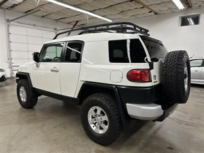 2010 Toyota FJ Cruiser  1-Owner - Photo 5 - Portland, OR 97220