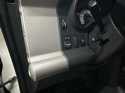 2010 Toyota FJ Cruiser  1-Owner - Photo 28 - Portland, OR 97220