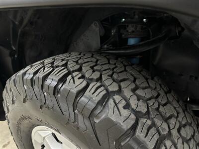 2010 Toyota FJ Cruiser  1-Owner - Photo 10 - Portland, OR 97220