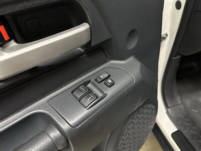 2010 Toyota FJ Cruiser  1-Owner - Photo 26 - Portland, OR 97220