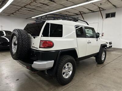 2010 Toyota FJ Cruiser  1-Owner - Photo 3 - Portland, OR 97220