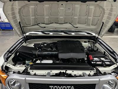 2010 Toyota FJ Cruiser  1-Owner - Photo 8 - Portland, OR 97220