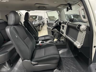 2010 Toyota FJ Cruiser  1-Owner - Photo 15 - Portland, OR 97220