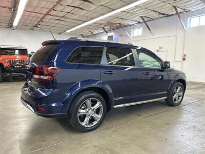 2017 Dodge Journey Crossroad   - Photo 3 - Portland, OR 97220