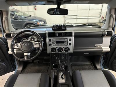 2014 Toyota FJ Cruiser Ultimate Trail Teams Special Edition   - Photo 18 - Portland, OR 97220