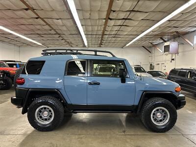 2014 Toyota FJ Cruiser Ultimate Trail Teams Special Edition   - Photo 2 - Portland, OR 97220