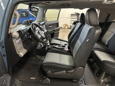 2014 Toyota FJ Cruiser Ultimate Trail Teams Special Edition   - Photo 14 - Portland, OR 97220