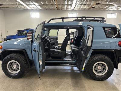 2014 Toyota FJ Cruiser Ultimate Trail Teams Special Edition   - Photo 13 - Portland, OR 97220