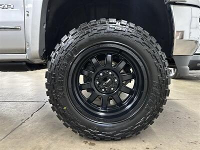 2017 GMC Sierra 1500 SLT  Lifted on 35s - Photo 10 - Portland, OR 97220
