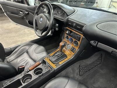 2001 BMW Z3 3.0i - Photo 17 - Portland, OR 97220