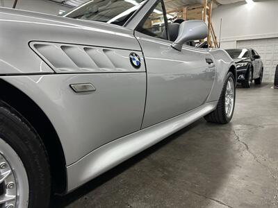 2001 BMW Z3 3.0i - Photo 40 - Portland, OR 97220