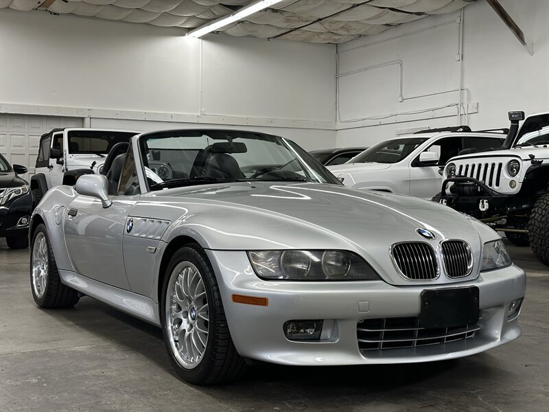 2001 BMW Z3 3.0i   - Photo 1 - Portland, OR 97220