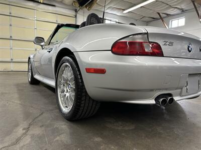 2001 BMW Z3 3.0i - Photo 43 - Portland, OR 97220