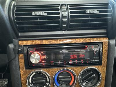 2001 BMW Z3 3.0i - Photo 19 - Portland, OR 97220