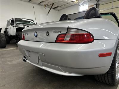 2001 BMW Z3 3.0i - Photo 45 - Portland, OR 97220