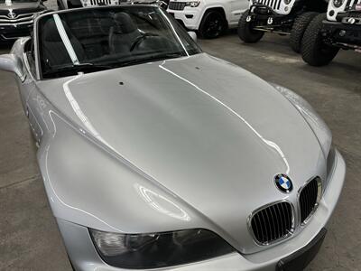 2001 BMW Z3 3.0i - Photo 36 - Portland, OR 97220