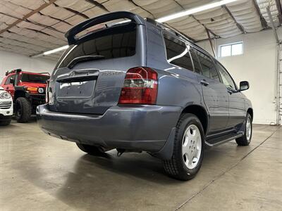 2005 Toyota Highlander Limited   - Photo 41 - Portland, OR 97220