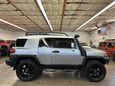 2010 Toyota FJ Cruiser TRD   - Photo 2 - Portland, OR 97220