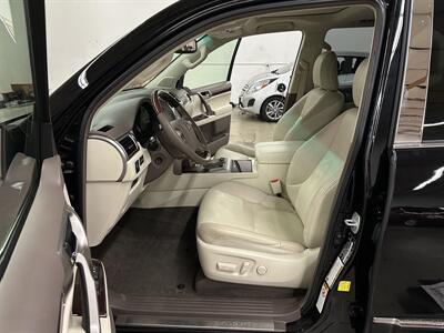 2015 Lexus GX 460   - Photo 13 - Portland, OR 97220