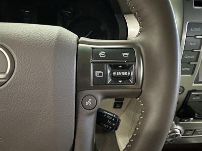 2015 Lexus GX 460   - Photo 30 - Portland, OR 97220