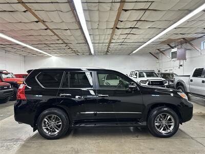 2012 Lexus GX 460 Ultra Premium - Photo 2 - Portland, OR 97220