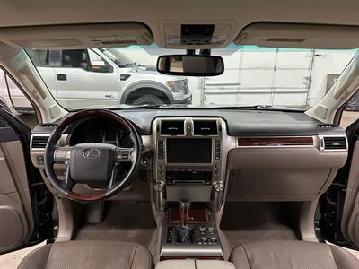 2012 Lexus GX 460 Ultra Premium - Photo 17 - Portland, OR 97220