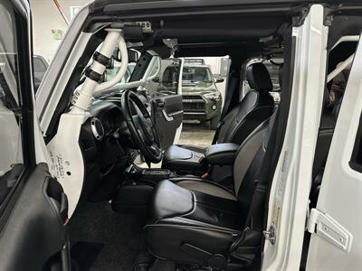 2014 Jeep Wrangler Unlimited Rubicon SUPERCHARGED - Photo 18 - Portland, OR 97220