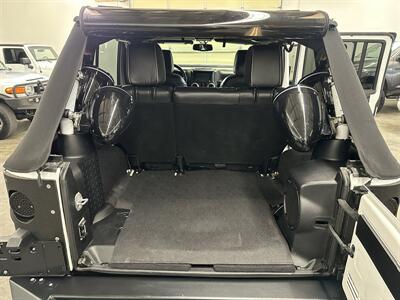 2014 Jeep Wrangler Unlimited Rubicon SUPERCHARGED - Photo 22 - Portland, OR 97220
