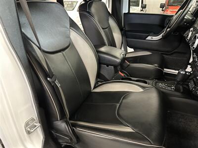 2014 Jeep Wrangler Unlimited Rubicon SUPERCHARGED - Photo 41 - Portland, OR 97220